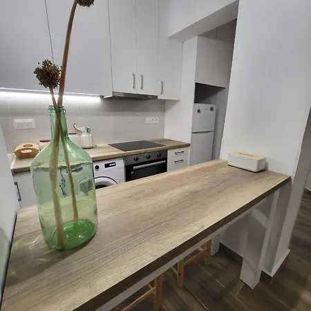 Apartment Now, Acropolis *